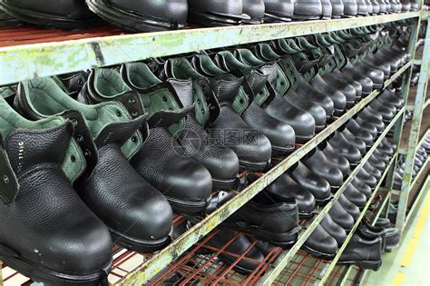 安全鞋厂工具工艺工厂皮革旅行男人零售鞋类建筑衣服高清图片下载-正版图片320782222-摄图网