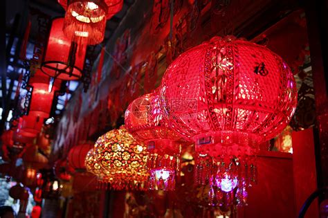 春节的上海城隍庙庙会张灯结彩高清图片下载-正版图片500820630-摄 ...