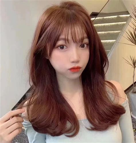 棕红色染发图片