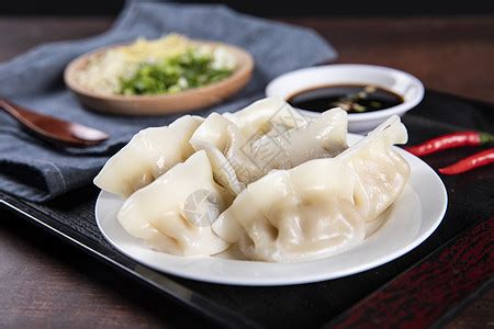 中国的水饺文化很丰富，介绍个家庭做法