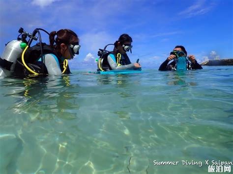 相机游泳女摄影师潜水进入红海热带高清图片下载-正版图片307648703-摄图网