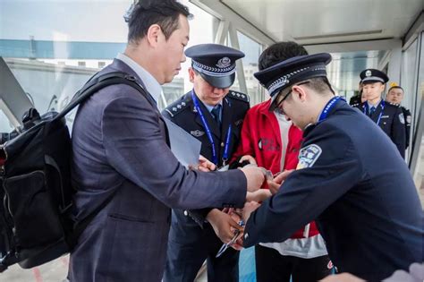 中国警方成功抓捕并遣返2名韩国籍涉毒逃犯