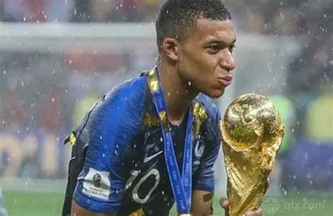 姆巴佩首次参加世界杯是哪一年 成为法国队史上最年轻的世界冠军_球天下体育