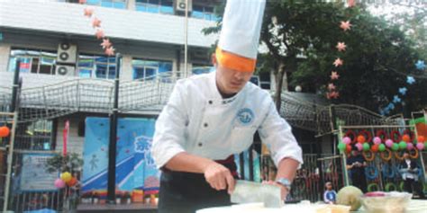 25岁顺德厨师搭档开粤菜工作室，一道菜“征服”联合国官员