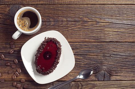 咖啡蛋糕下午茶图片-咖啡和巧克力蛋糕素材-高清图片-摄影照片-寻图免费打包下载