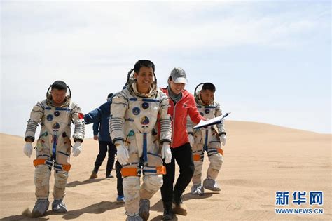媒体揭秘：3名中国航天员对CNN说了什么？ - 观点 - 华西都市网新闻频道