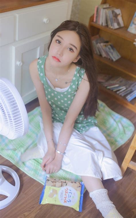 温柔小姐姐唯美写真图片