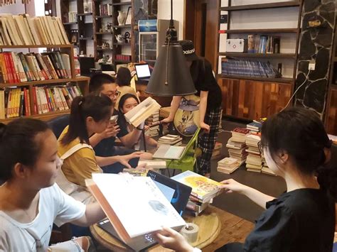 @莘庄人，今天家门口的城市书房正式开放啦！ - 周到上海