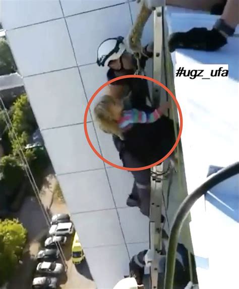 国防时报-国防新闻网-不可思议！俄女童从15层高楼坠落奇迹生还