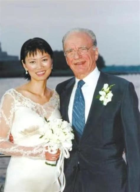 92岁默多克第5次结婚，66岁女友经历2段婚姻，170亿遗产交给谁？