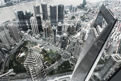 繁华高楼林立的上海城市风光高清图片下载-正版图片500828658-摄图网