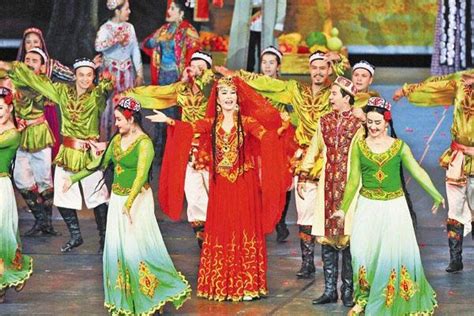 新疆维吾尔木卡姆艺术：东方音乐明珠，中国非物质文化遗产|木卡姆|维吾尔|音乐_新浪新闻