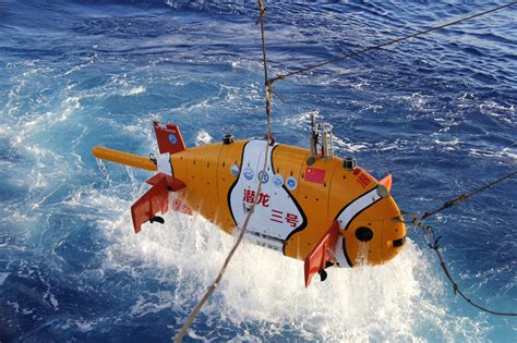 “潜龙二号”西南印度洋49航次应用首潜成功----机器人学国家重点实验室