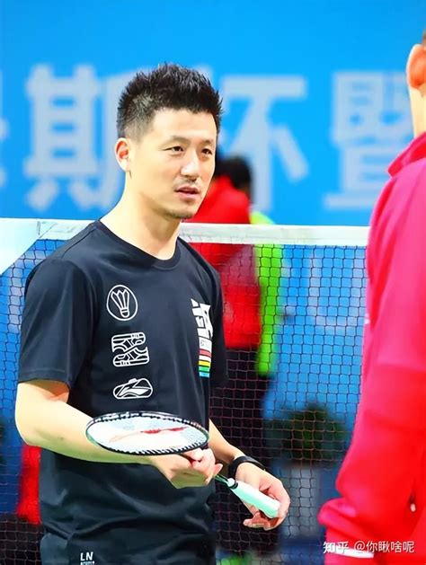 传奇傅海峰：从陪练到羽毛球奥运冠军，你无法想象退役后的选择_父亲_广东省_教练