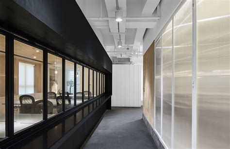 大小各异材质各异的盒子空间—重庆QIN沁集团办公室设计-设计风向
