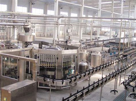 果汁饮料生产线的配套介绍及清理方案-江苏万容机械科技有限公司