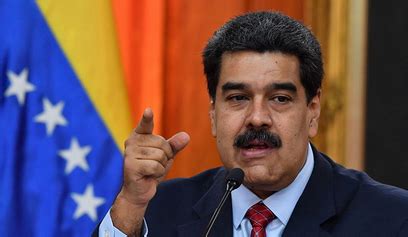 马杜罗在军官面前“炮轰”哥伦比亚总统：他是委内瑞拉敌人！