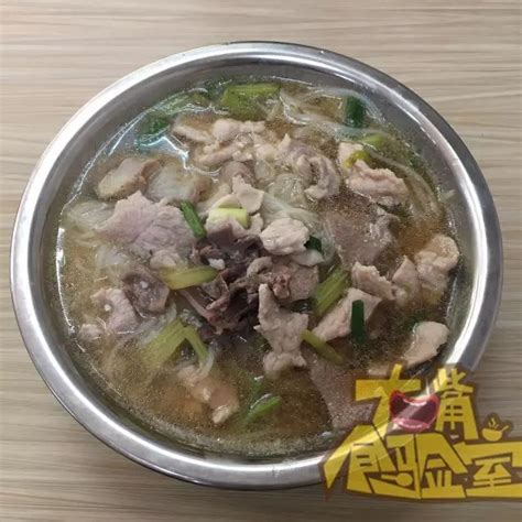 广西玉林的特色美食“玉林牛巴粉”，让你连汤汁都不放过！