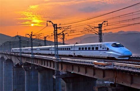 渝万高铁可研报告获批 总投资逾500亿 2025年前建成 第十六届中国国际轨道交通展览会