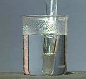 与银氨溶液反应发生银镜反应的化学方程式:______________________________________________。_百度教育