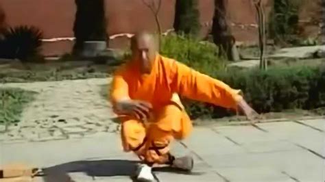 少林寺传统功夫，看少林武僧表演少林寺的绝技厉害_腾讯视频