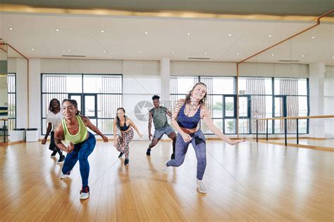 【北京FY舞蹈工作室】FY舞蹈-风格多元化，拥有丰富授课经验-教育宝