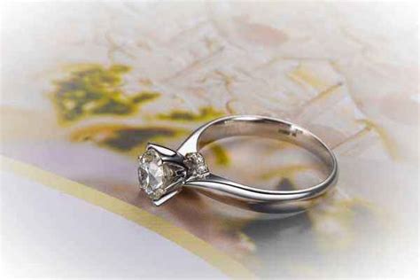 如何挑选戒指尺寸 选到适合自己的戒指指圈 - 中国婚博会官网