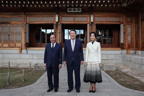 韩国总统启程访美，见拜登前做了哪些“功课”？ - AI工具箱