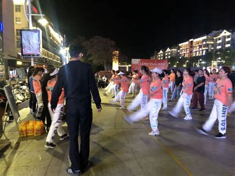 “服务900广场舞大赛” 万人观看广场舞总决赛 - 摄影 梅州时空
