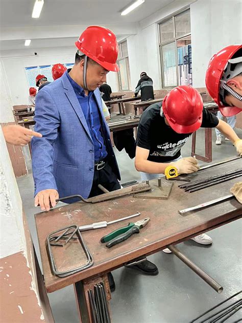 新闻中心--钢筋工朱建民在安阳市职工技能大赛一举夺魁