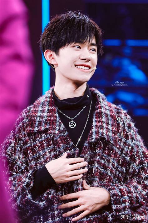 #易烊千玺 #tfboys 人物杂志拍摄 高清 帅气 - 堆糖，美图壁纸兴趣社区