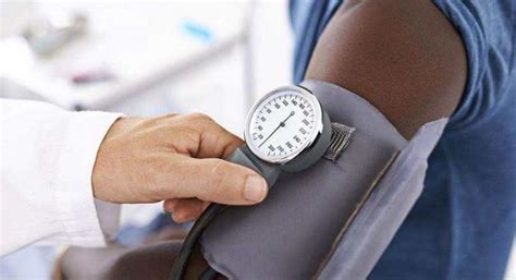 得了高血压会"命不久矣"？高血压患者一般寿命多长 ？有哪些危害？ | 说明书网