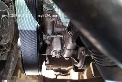 众泰T700更换真空助力泵 - - myt126汽车改装网