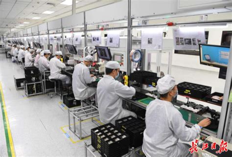 联想在中国区PC销量市场份额达40% 增长创历史新高_3DM单机