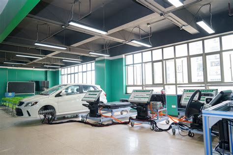 汽服修理公司新能源汽车维保中心正式对外营业