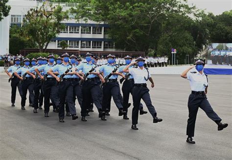 走进香港警察学院看中式步操训练：正步气势恢宏，枪法动作精准