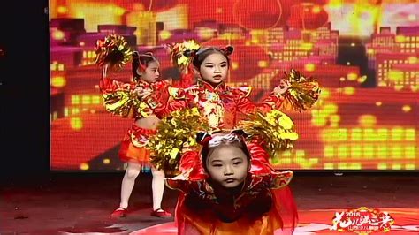 学校舞蹈队的小MM们和演出照 - 舞蹈图片 - Powered by Chinadance.cn!