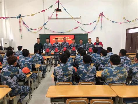 92882部队“2021年度第1期专业技术人才专项（起重机）培训班”结业-青岛港湾职业技术学院