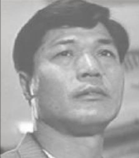 “西装暴徒”元华，香港电影的牺牲品，却因为《功夫》又红了15年_李小龙