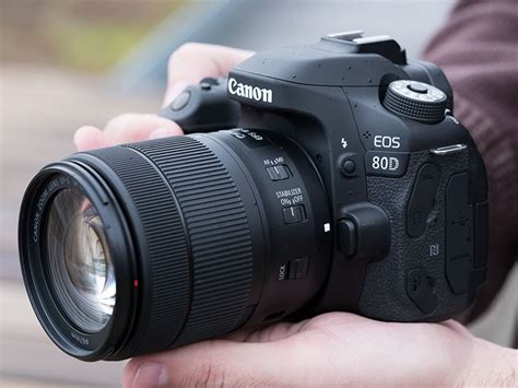 搭载18-200mm镜头 佳能80D套机新低价（全文）_佳能 80D套机(EF-S 18-200mm IS)_数码影像报价-中关村在线