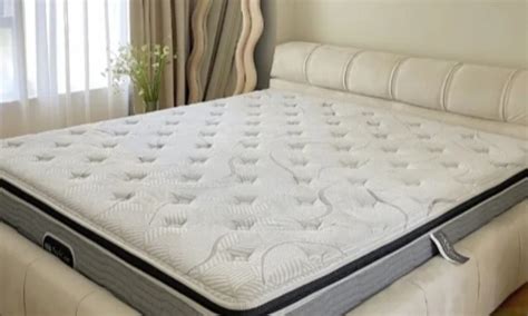 乳胶床垫和其他床垫哪种床垫比较好?各种床垫优缺点对比，帮您选最合适的床垫！ - 知乎