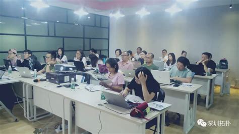 南京“全媒体运营”特色培训班进入岗位实训阶段 - 中广鹏图教育
