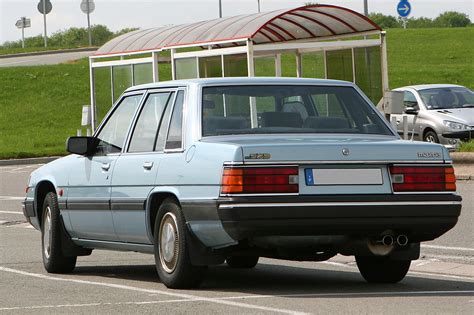 Mazda 929 II (HB) 1981 - 1987 Sedan :: OUTSTANDING CARS