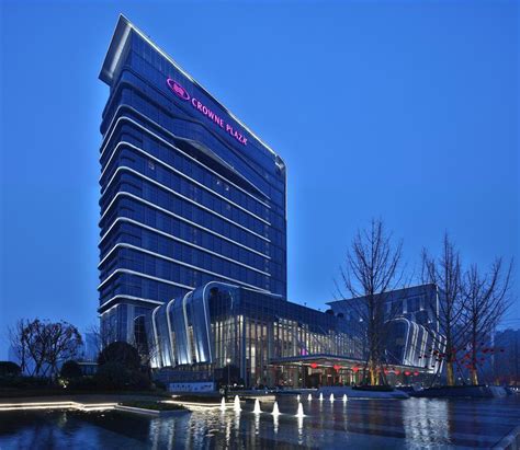 温江皇冠假日酒店 - 案例分类 - 中国华西工程设计建设有限公司