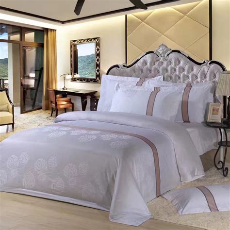宾馆酒店床上用品批发纯白色保洁垫保护垫子加厚床护垫席梦思褥子-阿里巴巴