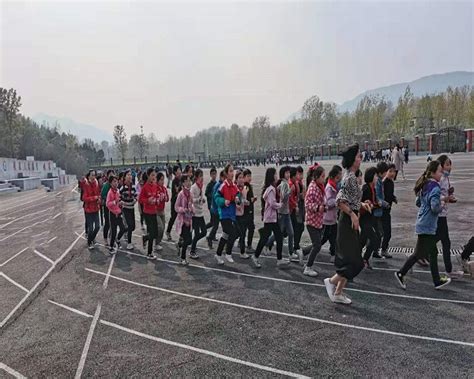 培红中二班健体活动 - 游戏健体 - 杭州市培红幼儿园