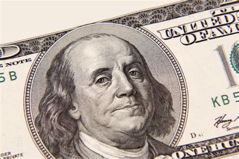本杰明富兰克林,肖像,美国百元钞票,一个物体,绘画插图,特写,人的脸部,人的头部,垂直画幅,美国摄影素材,汇图网www.huitu.com
