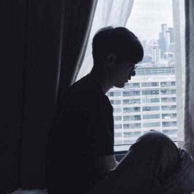 非主流头像分手图片男生