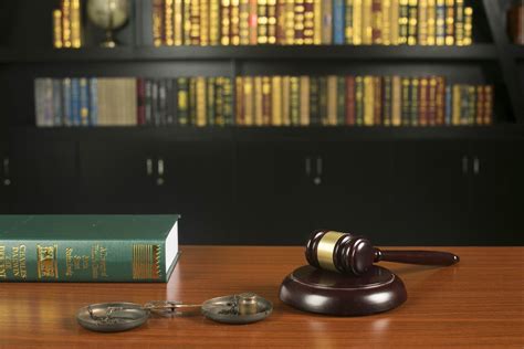 律师刑事辩护意见格式,辩护词应该从哪几个方面辩护_法律律师咨询