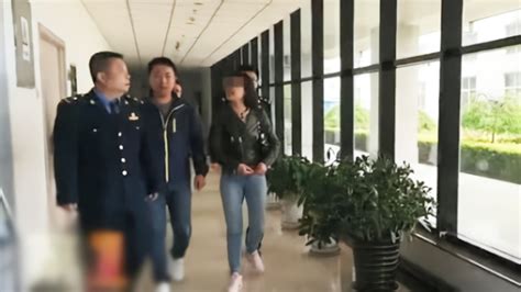 西安维权奔驰女车主与销售高管录音曝光 现场有理有据回怼_凤凰网视频_凤凰网